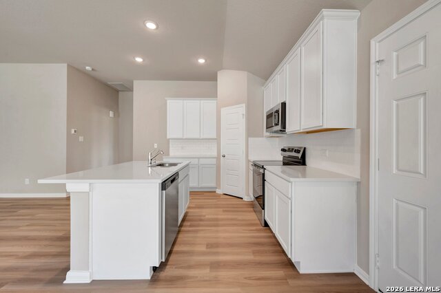 1013 Eagle Crossing Property Photo 4