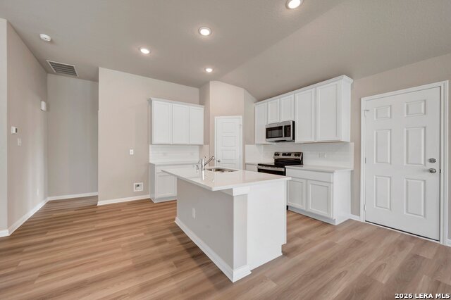 1013 Eagle Crossing Property Photo 6