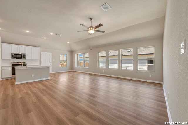1013 Eagle Crossing Property Photo 14