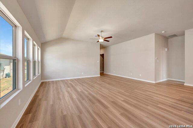 1013 Eagle Crossing Property Photo 18