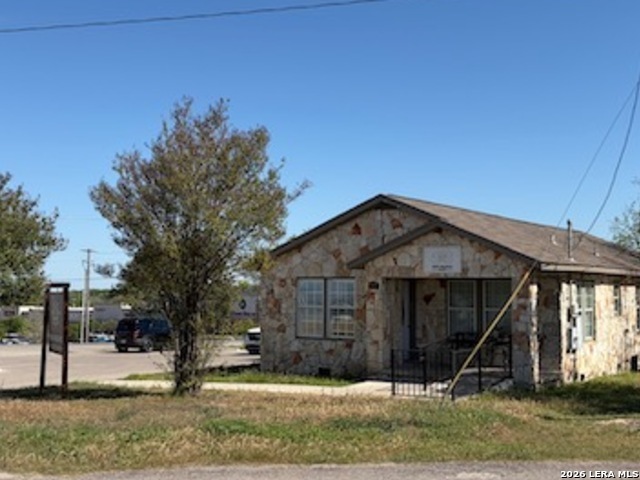 2027 Eastman Property Photo 1
