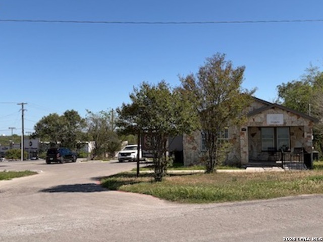 2027 Eastman Property Photo 7