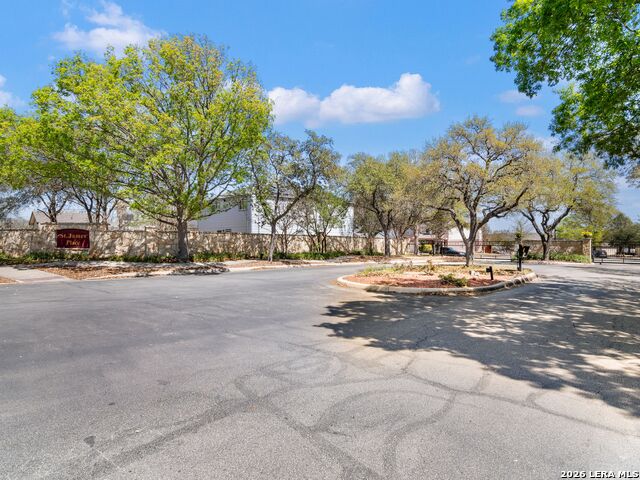 3807 Wetmore Knoll Property Photo 4