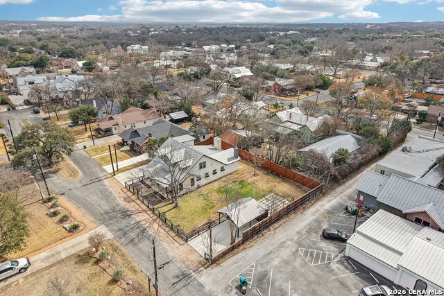 115 & 113 E Evergreen Property Photo 52