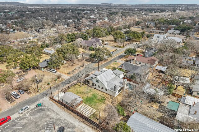 115 & 113 E Evergreen Property Photo 53