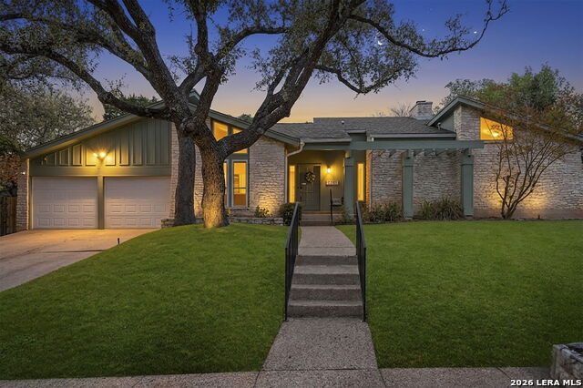 12811 Country Crest Property Photo 1