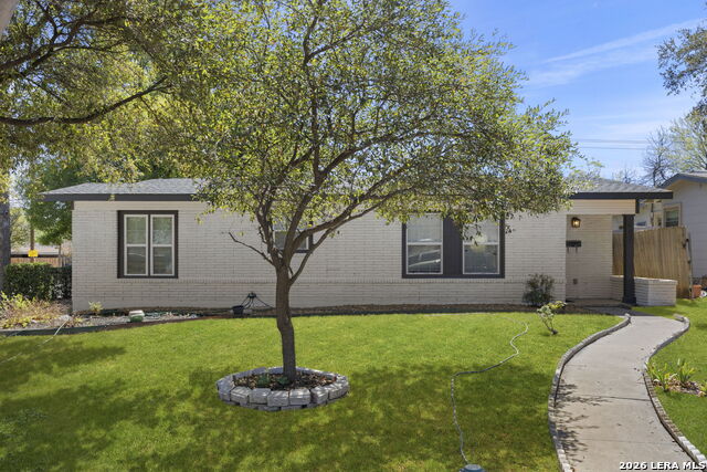 602 Craigmont Property Photo 1