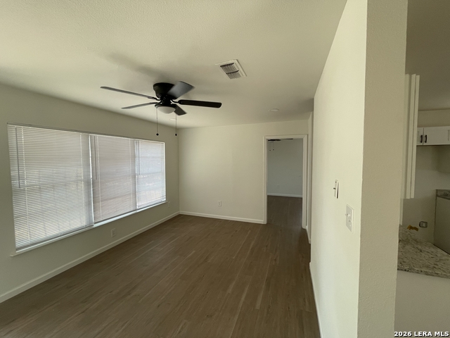 5547 Stonybrook Property Photo 4