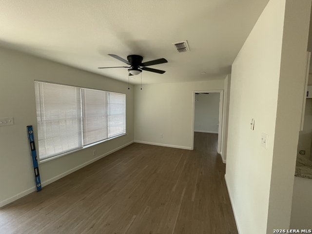 5547 Stonybrook Property Photo 5