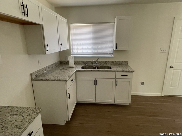 5547 Stonybrook Property Photo 11