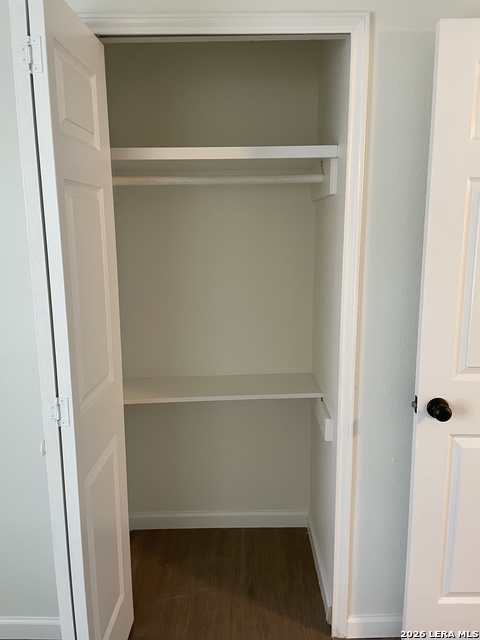5547 Stonybrook Property Photo 13