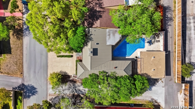 7609 N Songbird Property Photo 1