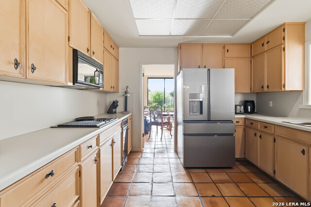 7609 N Songbird Property Photo 9