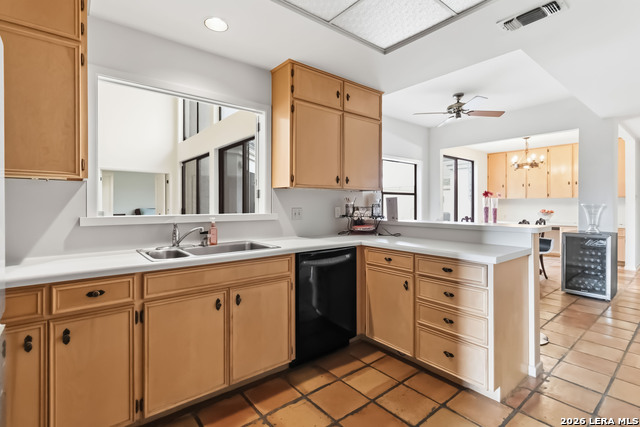 7609 N Songbird Property Photo 13