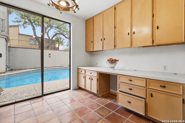 7609 N Songbird Property Photo 14