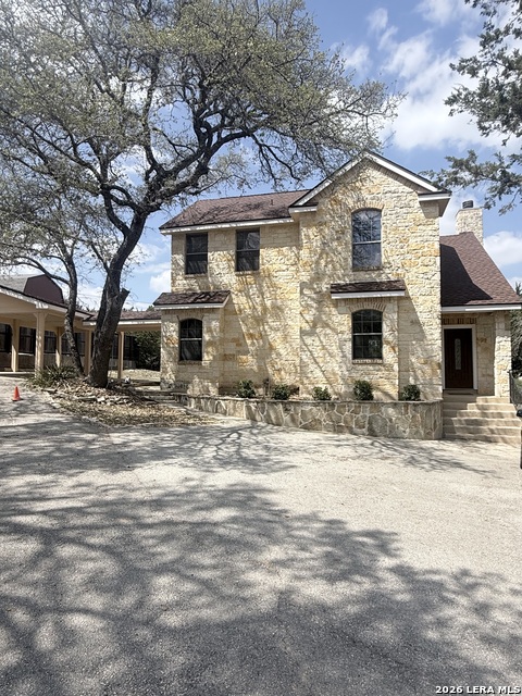 146 Creekview Property Photo 2