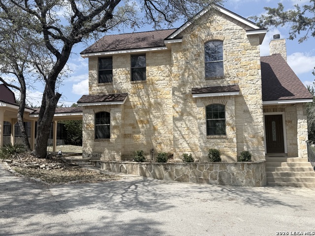 146 Creekview Property Photo 3