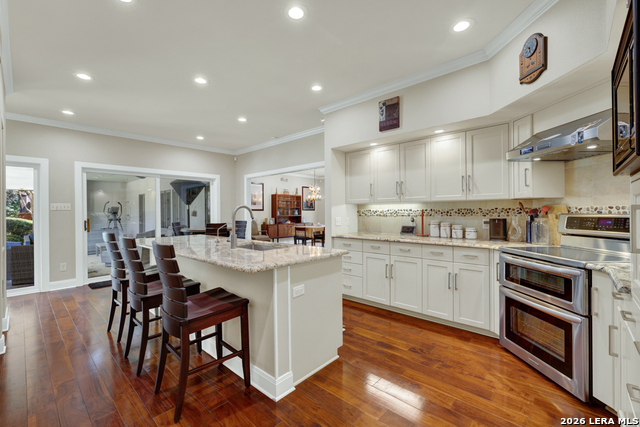 8 Trophy Property Photo 17