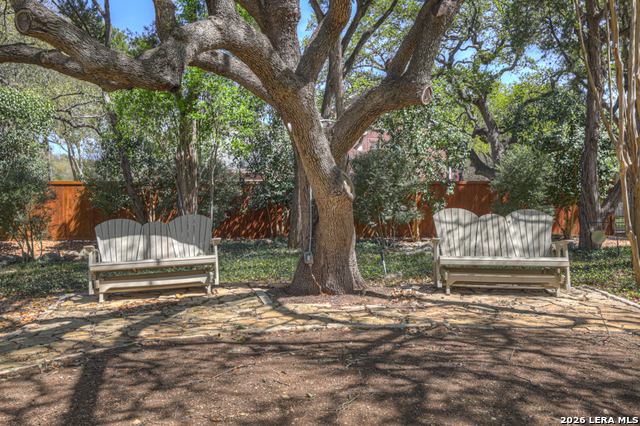 8 Trophy Property Photo 43