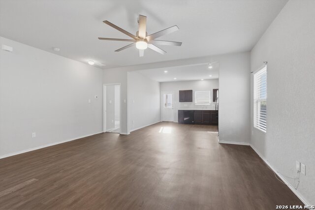 5706 Cicada Property Photo 4