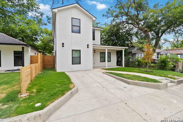 237 Carle Ave Property Photo 4