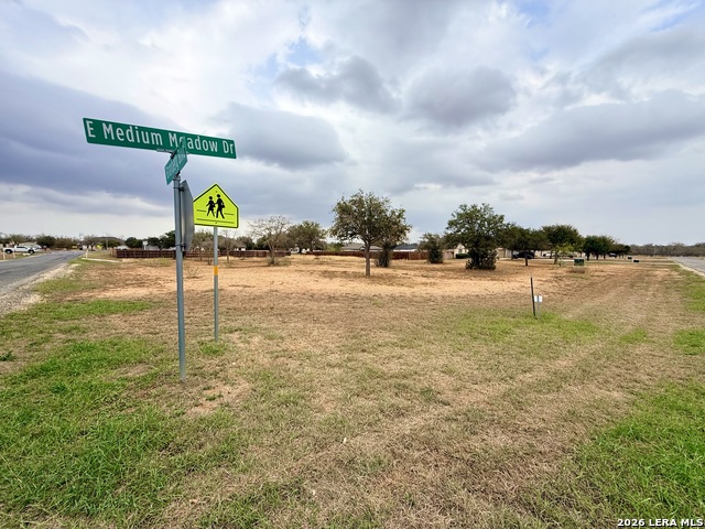160 W Medium Meadow Property Photo 3