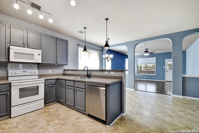248 Cloud Crossing Property Photo 7