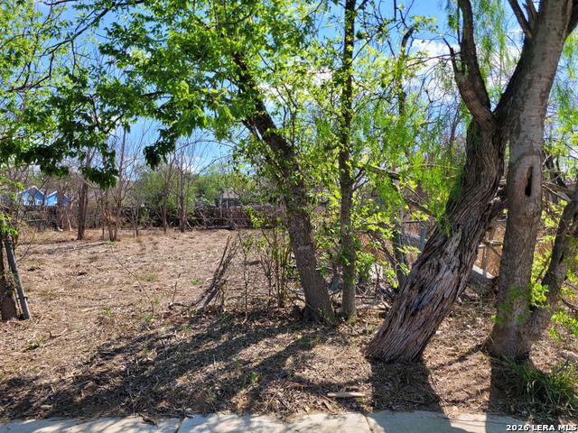 1514 Ash St Property Photo 2