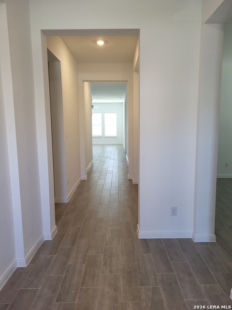 1233 Fox Wing Way Property Photo 3