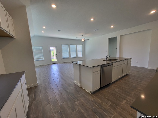 1233 Fox Wing Way Property Photo 5