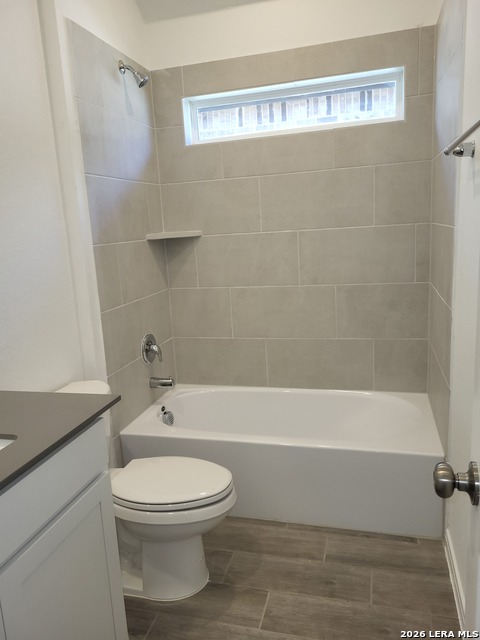 1233 Fox Wing Way Property Photo 10