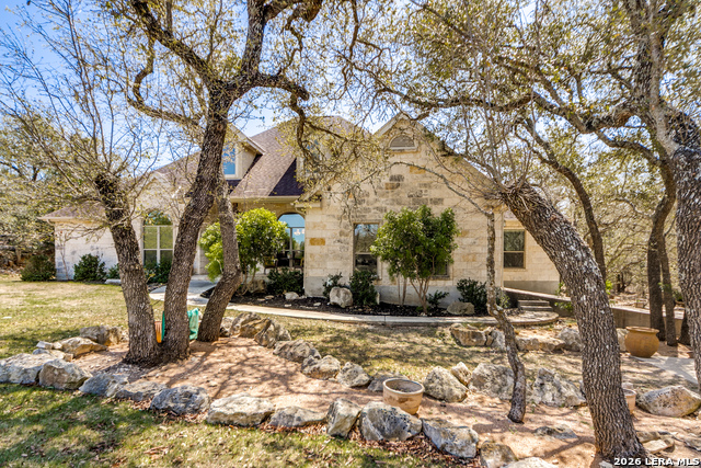 386 Wentworth Property Photo 2