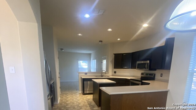 823 Point Cove Property Photo 9