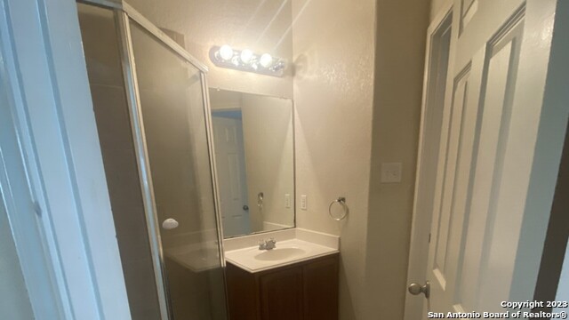 823 Point Cove Property Photo 15
