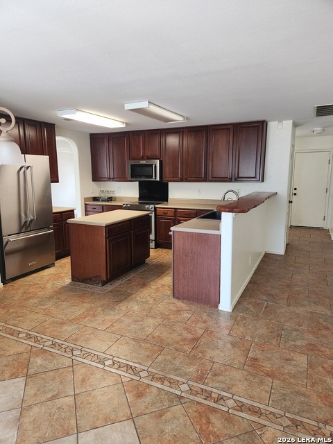 10519 Cougar Chase Property Photo 9