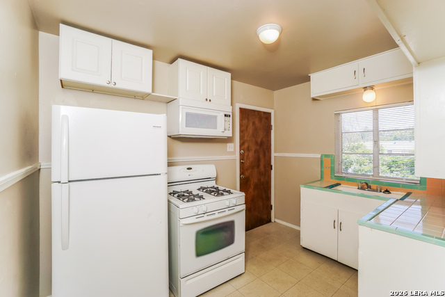 235 Natalen Property Photo 8