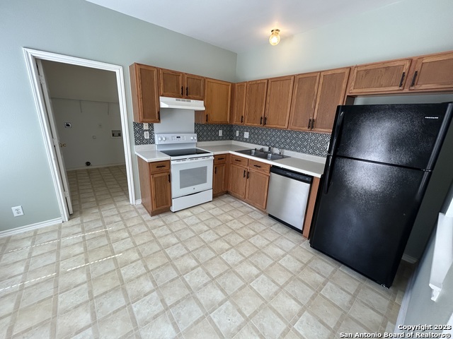 166 Red Hawk Rdg Property Photo 9