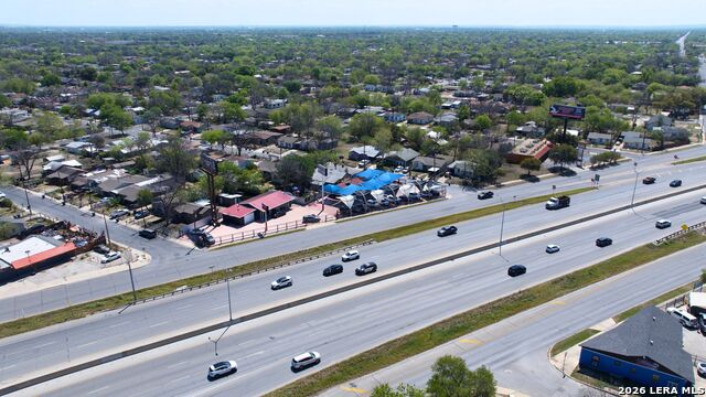 5602 S Interstate 35 Property Photo 17