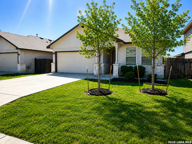 2523 Barbwire Way Property Photo 1