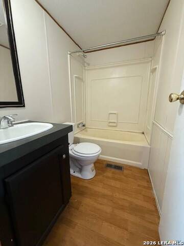 263 Hickory Hill Property Photo 6