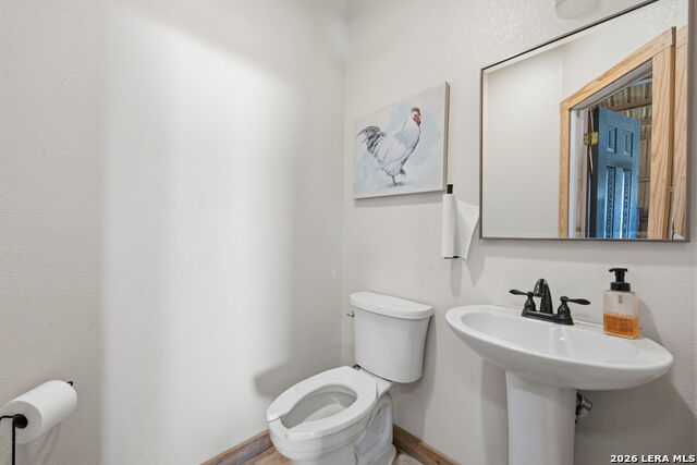 16675 Highway 140 Property Photo 14