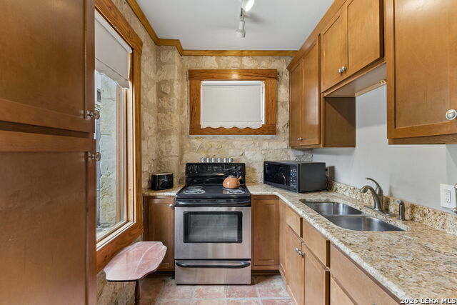 228 W Mulberry Ave Property Photo 53
