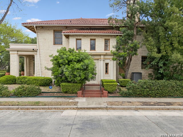 228 W Mulberry Ave Property Photo 57