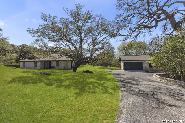 28035 Axis Dr Property Photo 1