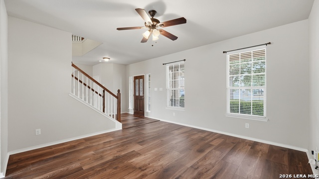 305 Hazeltine Way Property Photo 7