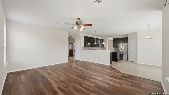 305 Hazeltine Way Property Photo 10