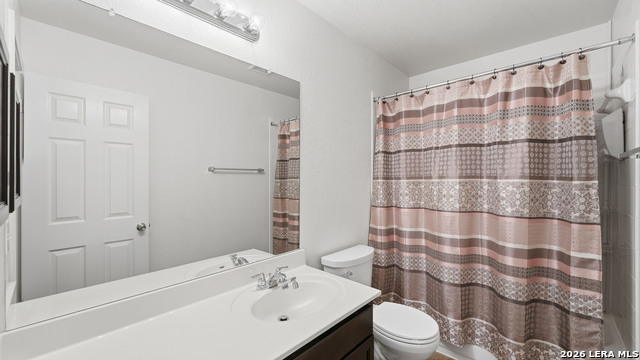 305 Hazeltine Way Property Photo 25