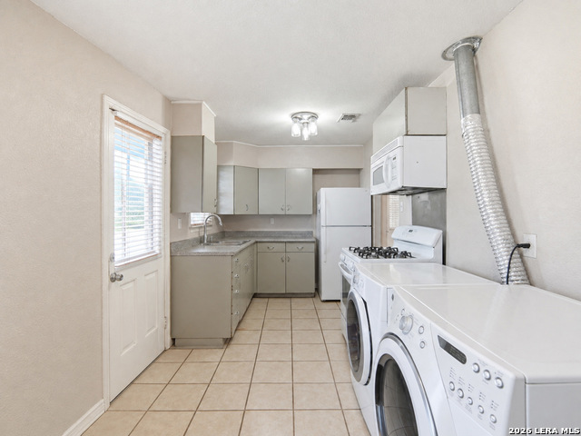 179 Howle Ave Property Photo 9
