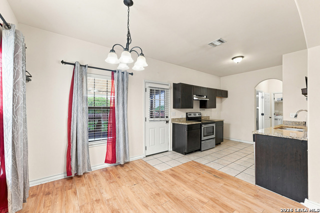 524 Indian Crossing Property Photo 11