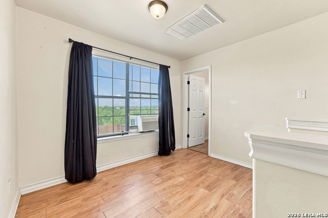 524 Indian Crossing Property Photo 18
